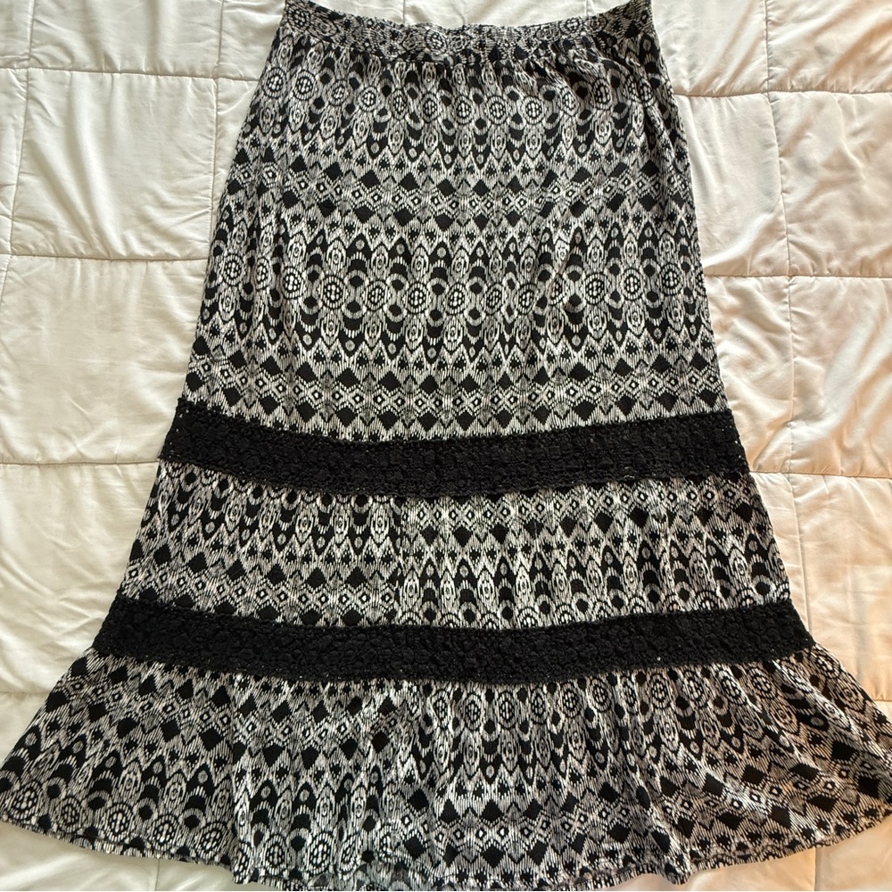 Faded Glory Y2K Black & White Geometric Lace Trim Maxi Skirt Women’s L (approx.)